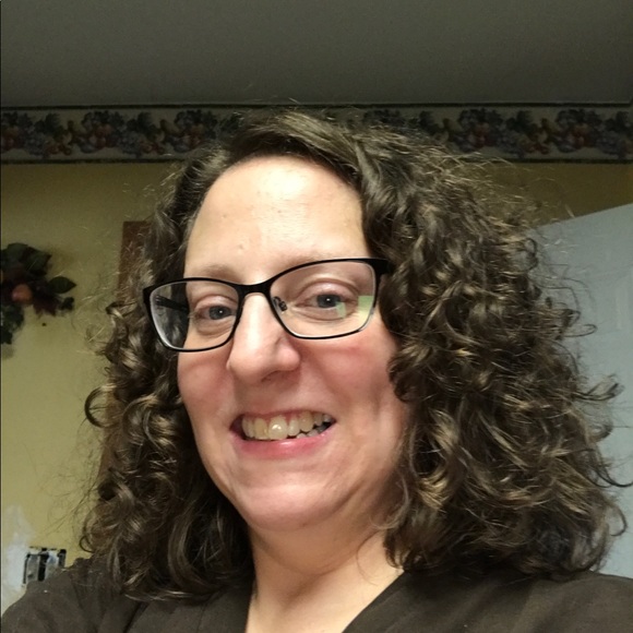 Meet your Posher, Pamela - Picture 1 of 1